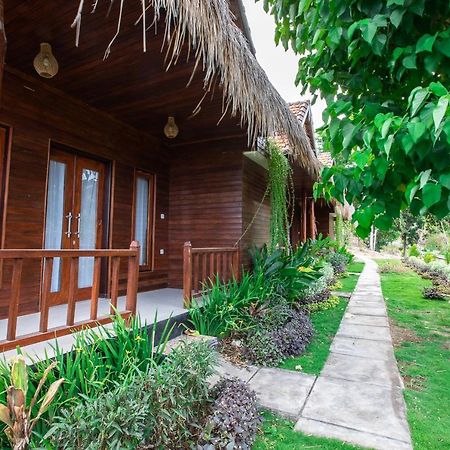 Hotel Abian Selumbung Bungalow Toyapakeh Exterior foto